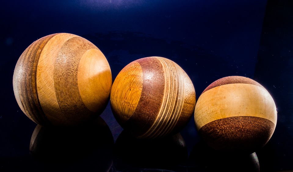 wooden-ball-214399_960_720-pixabay